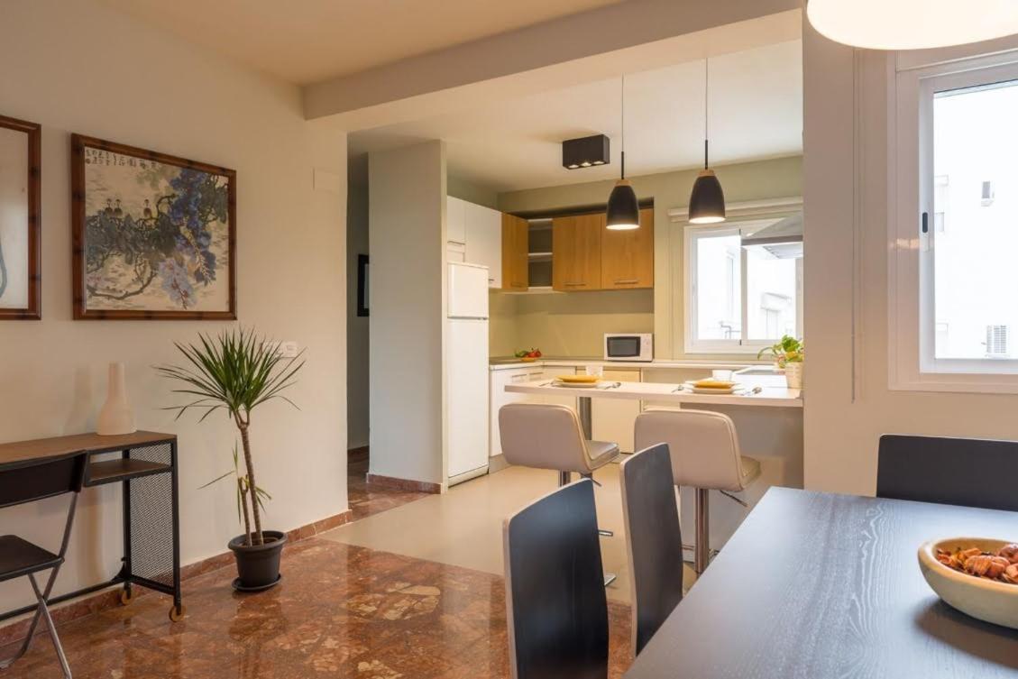 Suite Alero Mairena del Aljarafe Exteriör bild